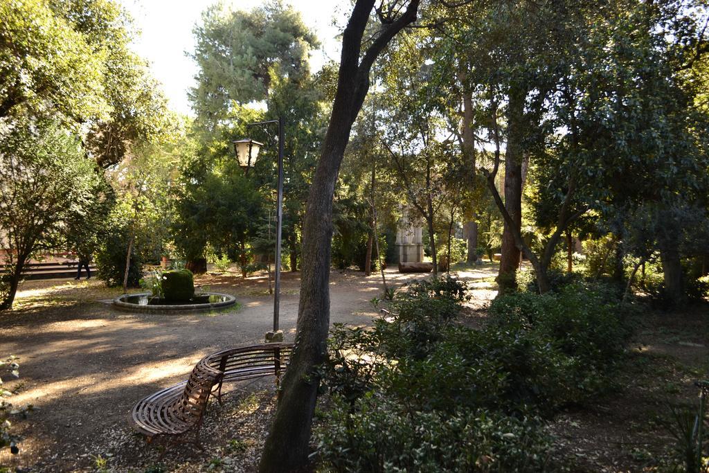 Residencia Salesiana Marti-codolar Pensión 2*